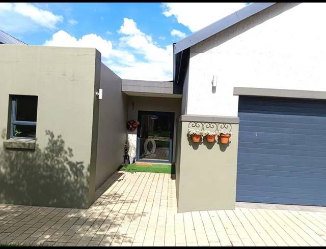 3 BEDROOM PROPERTY TO RENT IN MIDSTREAM MEADOWS